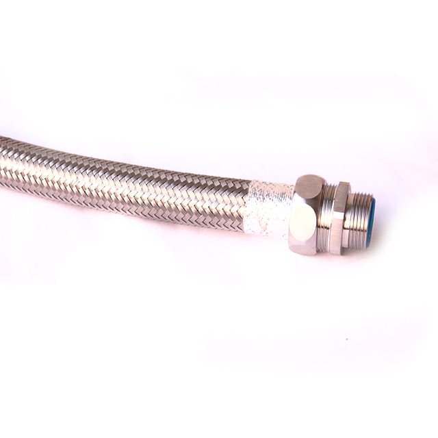 Metal tubing connector